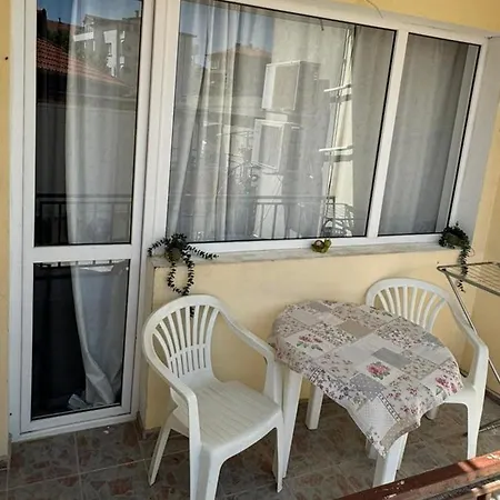 Apartment Manolovi *